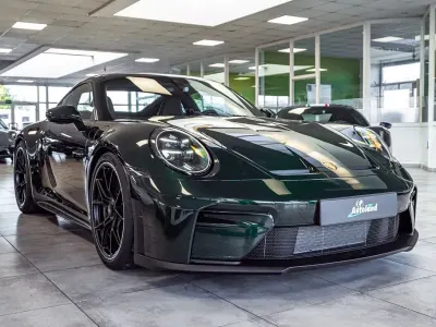 Neu Porsche 911 GT3 Sport 510 PS (375 kW) 2026 Oakgrünmetallic neo Coupé