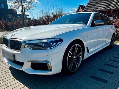 Gebraucht BMW M550 Sport Line 400 PS (294 kW) 2020 Weiß Limousine