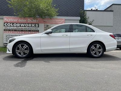 Gebraucht Mercedes C220 194 PS (142 kW) 2019 Weiß Limousine