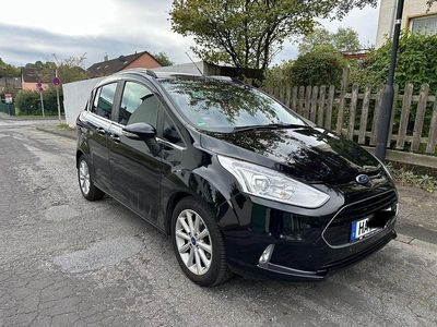 Gebraucht Ford B-MAX Titanium 125 PS (91 kW) 2017 Schwarz Van / Kleinbus