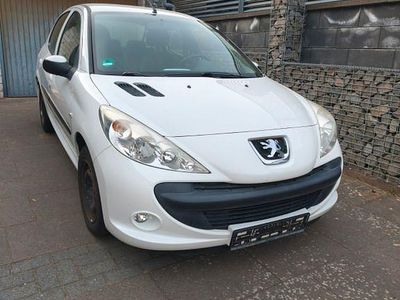 Gebraucht Peugeot 206 Urban Move 73 PS (53 kW) 2012 Weiß Limousine