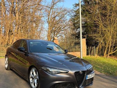 Gebraucht Alfa Romeo Giulia 179 PS (131 kW) 2018 Grau Limousine