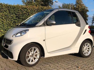 Gebraucht Smart ForTwo Cabrio Passion 71 PS (52 kW) 2013 Weiß Cabrio