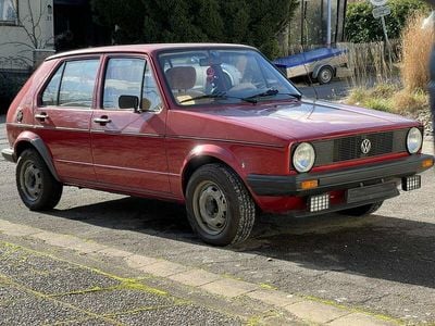 Gebraucht VW Golf I 50 PS (36 kW) 1982 Rot metallic Kleinwagen