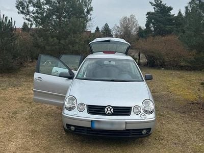 Brugt VW Polo 75 HK (55 kW) 2004 Sølv Hatchback