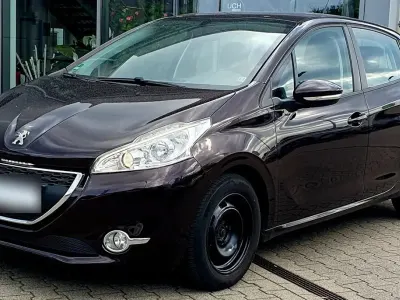 Gebraucht Peugeot 208 82 PS (60 kW) 2013 Schwarz Kleinwagen