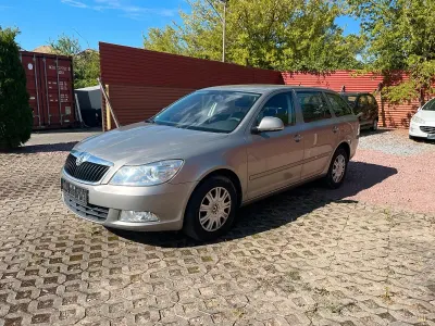 Gebraucht Skoda Octavia 105 PS (77 kW) 2012 Silber Kombi