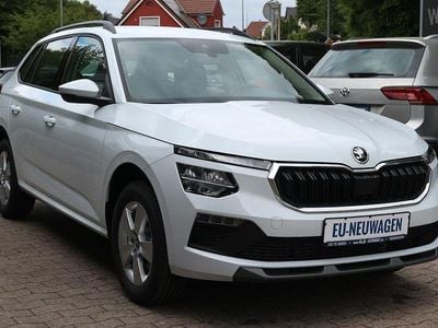 Moonweiss metallic Neu 2025 Skoda Kamiq Selection SUV | 25.790 € (Guter Preis)