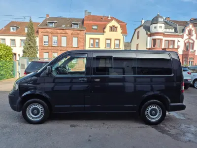 Używany VW Caravelle Trendline 102 KM (75 kW) 2009 Czarny Van