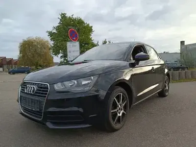 Gebraucht Audi A1 Sportback Attraction 86 PS (63 kW) 2013 Schwarz Kleinwagen