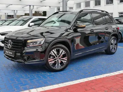 Gebraucht Mercedes GLB180 Progressive 136 PS (100 kW) 2025 Unilack nachtschwarz SUV