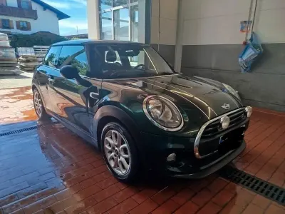 Gebraucht Mini Cooper 95 PS (69 kW) 2015 Schwarz Kleinwagen
