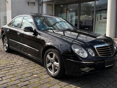 Mercedes E280