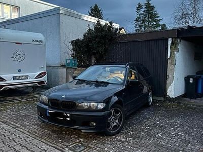 Gebraucht BMW 318 Basis 143 PS (105 kW) 2004 Schwarz Kombi