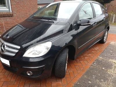 Mercedes B180