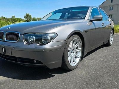 BMW 745