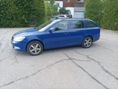 Gebraucht Skoda Octavia 2009 Blau Kombi