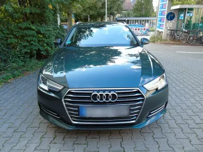 Gebraucht Audi A4 Comfort 150 PS (110 kW) 2018 Grün Kombi