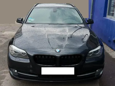 Gebraucht BMW 525 Sport Line 204 PS (150 kW) 2012 Schwarz Kombi