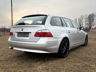 Gebraucht BMW 525 M Sport 250 PS (183 kW) 2010 Silber Kombi