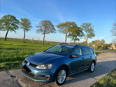 Second-hand VW Golf VII Cup 110 CP (80 kW) 2015 Albastru Break