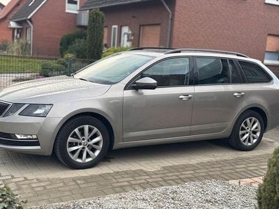 Gebraucht Skoda Octavia Ambition 116 PS (85 kW) 2017 Beige Kombi