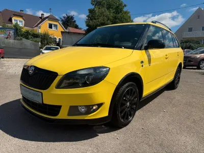 Gebraucht Skoda Fabia Ambition 105 PS (77 kW) 2015 Gelb Kombi