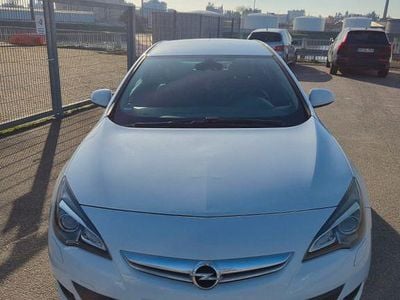 Gebraucht Opel Astra GTC 140 PS (102 kW) 2012 Weiß Limousine