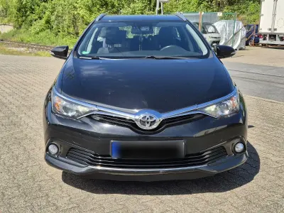 Brugt Toyota Auris Design 111 HK (81 kW) 2015 Sort Sedan
