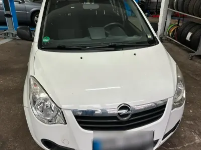 Brugt Opel Agila 68 HK (50 kW) 2010 Hvid Hatchback