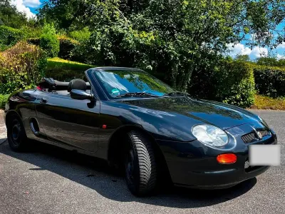 Gebraucht MG TF 120 PS (88 kW) 1996 Schwarz Cabrio