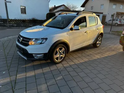 Gebraucht Dacia Sandero Prestige 90 PS (66 kW) 2016 Weiß Limousine