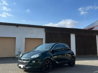 Gebraucht Opel Adam Unlimited 90 PS (66 kW) 2018 Grün Kleinwagen