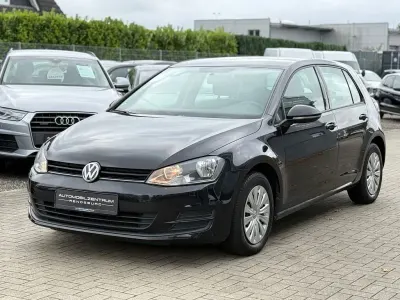 Gebraucht VW Golf VII Trendline 86 PS (63 kW) 2013 Schwarz Limousine