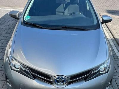 Gebraucht Toyota Auris Hybrid 136 PS (100 kW) 2014 Grau Kombi