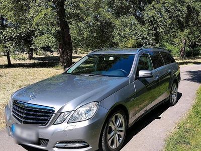 Mercedes E200