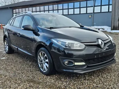 Gebraucht Renault Mégane Expression 110 PS (80 kW) 2014 Schwarz Limousine