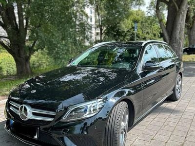 Second-hand Mercedes C300 245 CP (180 kW) 2020 Negru Break