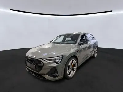 Używany Audi e-tron S-Line 300 kW (408 KM) 2023 Szary SUV