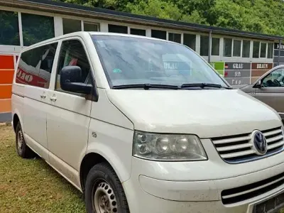 Gebraucht VW Multivan 131 PS (96 kW) 2005 Weiß Van / Kleinbus