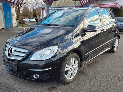 Gebraucht Mercedes B180 116 PS (85 kW) 2011 Schwarz Van / Kleinbus
