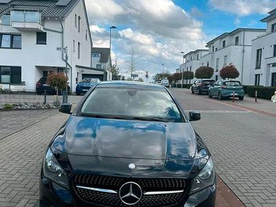 Usata Mercedes CLA200 136 CV (100 kW) 2016 Nero Station wagon