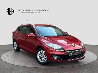 Używany Renault Mégane Dynamique 116 KM (85 kW) 2012 Czerwony Sedan/Limuzyna