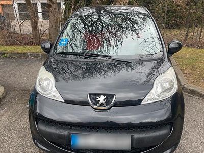 Gebraucht Peugeot 107 68 PS (50 kW) 2008 Schwarz Kleinwagen