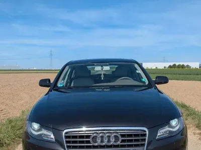 Gebraucht Audi A4 Ambiente 160 PS (117 kW) 2009 Schwarz Limousine