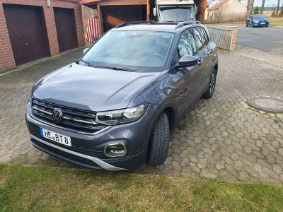 Używany VW T-Cross Life 110 KM (80 kW) 2023 Czarny SUV