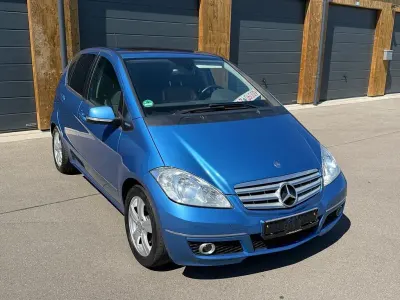 Gebraucht Mercedes A170 116 PS (85 kW) 2009 Blau Limousine
