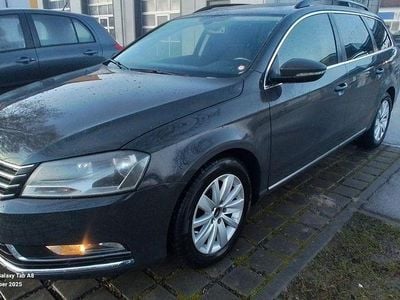 Gebraucht VW Passat Comfortline 105 PS (77 kW) 2015 Grau Kombi