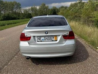 Gebraucht BMW 320 150 PS (110 kW) 2007 Limousine