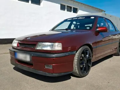 Gebraucht Opel Vectra 160 PS (117 kW) 1990 Rot Kleinwagen